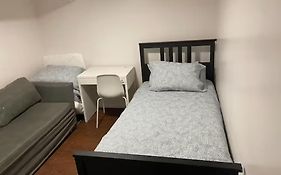 Basemewnt Room With Private Bathroom 36C